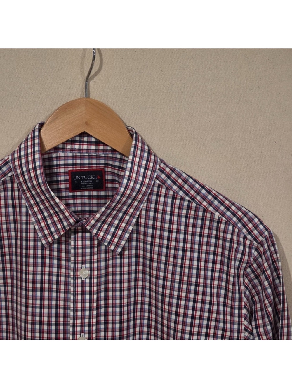 UNTUCKit Wrinkle Free Button Down M